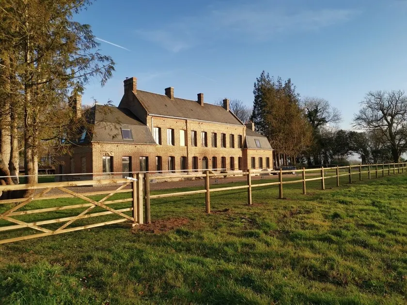 6-bedroom manor house on 4ha estate - Image 1