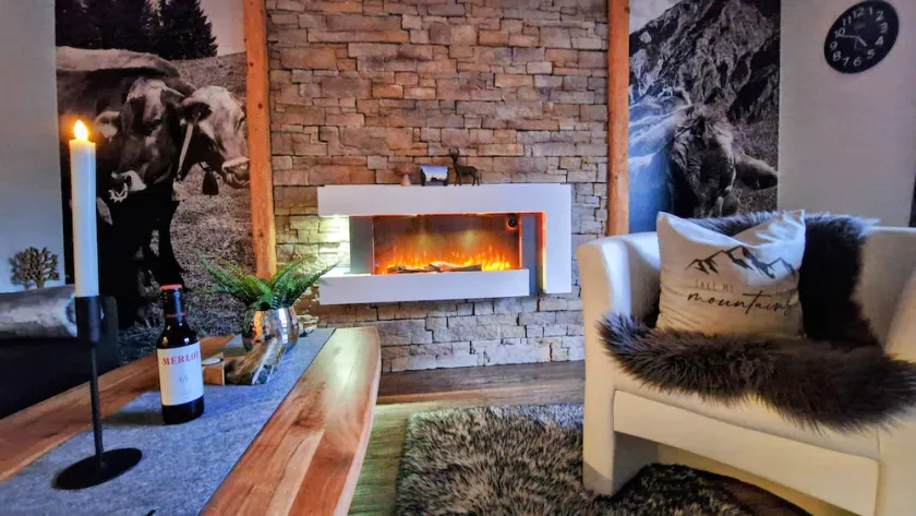 Modern 2-room apartment in Allgäu style with alpine panorama in a central location. - Image 1