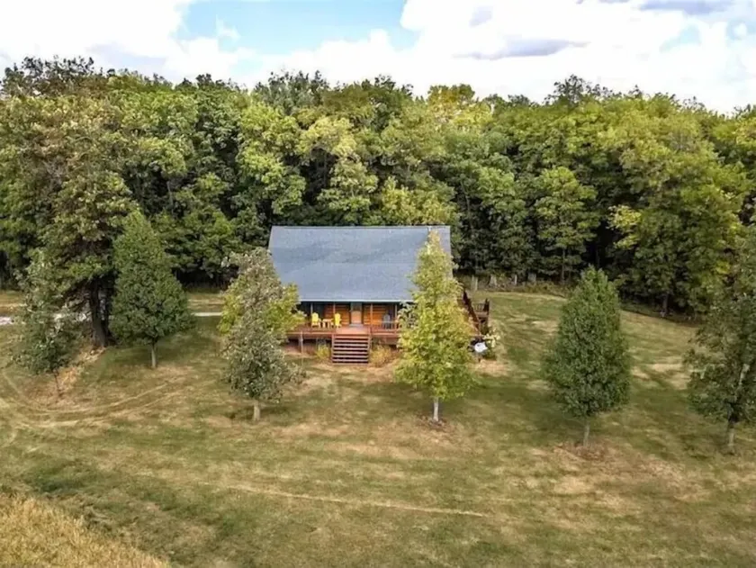 Seeley Creek Cabin Getaway and Hunting Lodge - Image 1