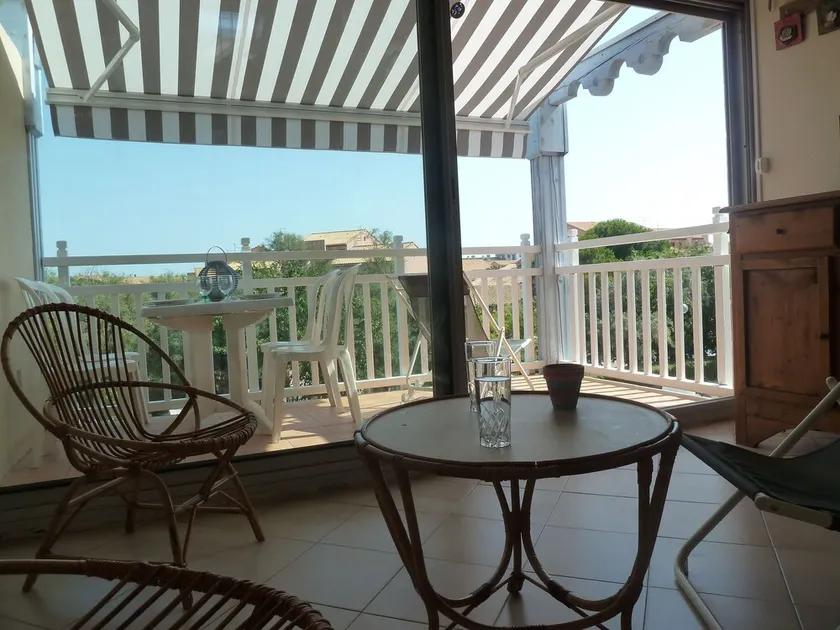Schöne F2 mit Terrasse und Schwimmbad -300 m vom Meer und Freizeit, ruhig. - Image 1
