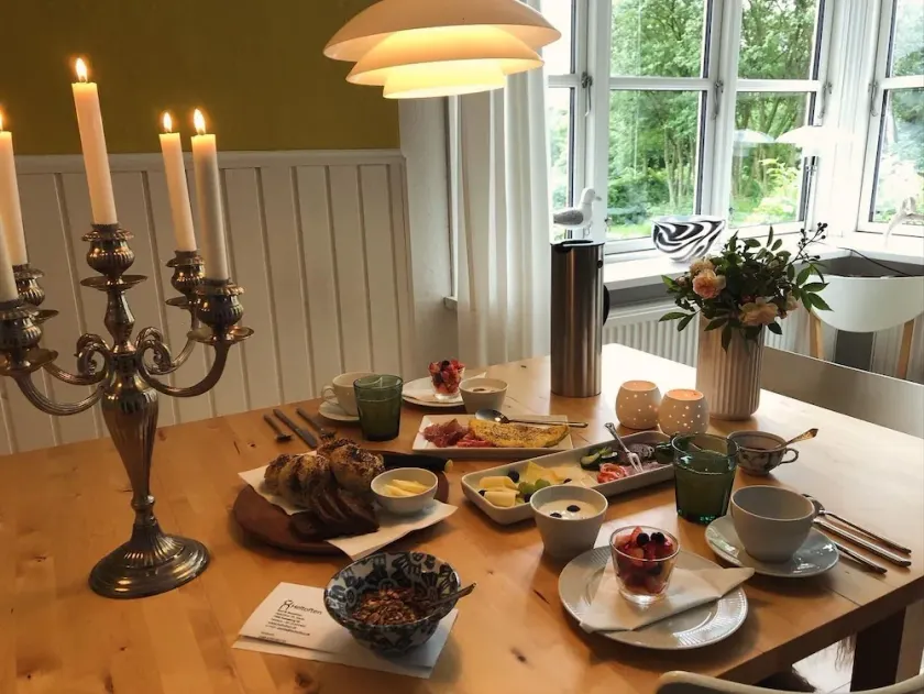 Heltoften Bed & Breakfast - Image 1