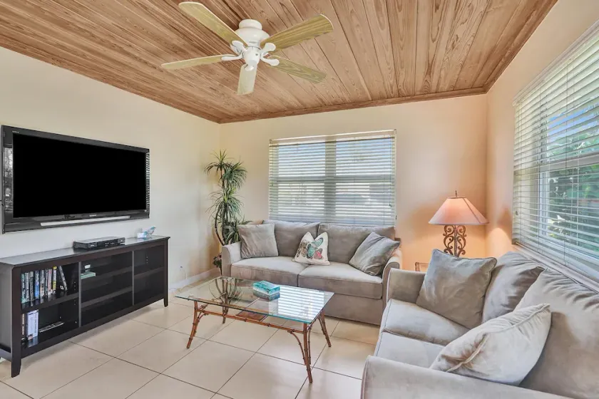 4 juli Special 1 Blk till Ocean Delray Beach 1/1 Gratis Wifi, Park, Pool Boka! - Image 1
