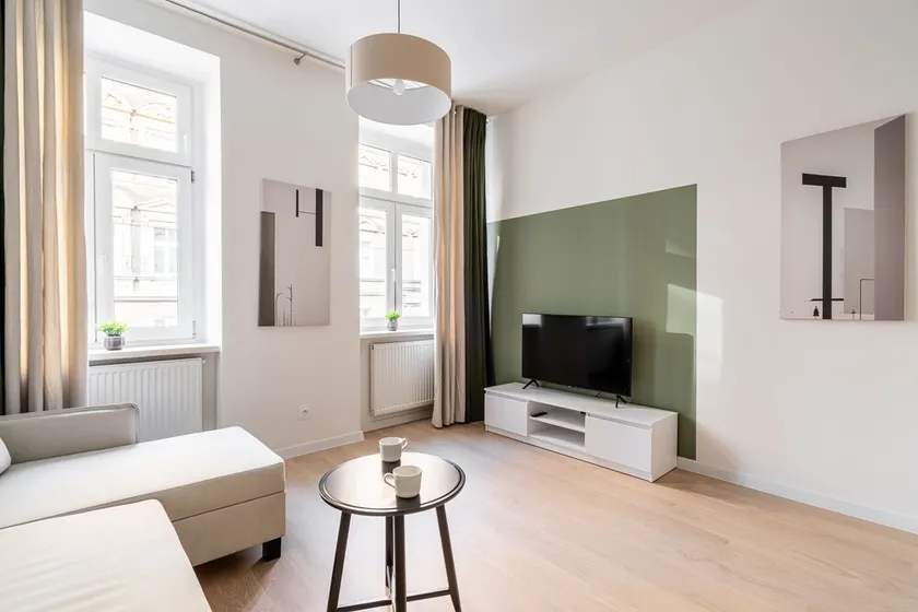 RentPlanet - Apartamenty Śródmieście - Image 1