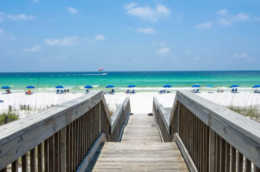 Cabana Club 206, Beachfront,Gulf view, King Bed, private beach - Image 1