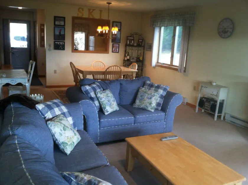 Peaceful, Family Friendly, Heated Outdoor Pool, Awesome Views, Near Story Land - Image 1