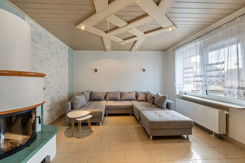 Apartment 'Idylle Auf Dem Land Mit Kamin' with Shared Garden and Wi-Fi - Image 1