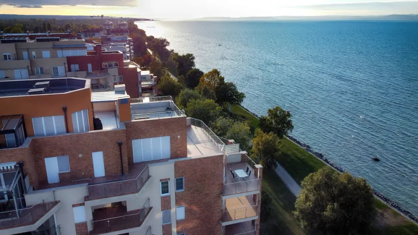 Galerius Golden Beach Apartment - Image 1