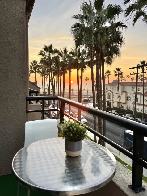 Ocean view escape in Surf City with 2x Parking Spots - Image 1