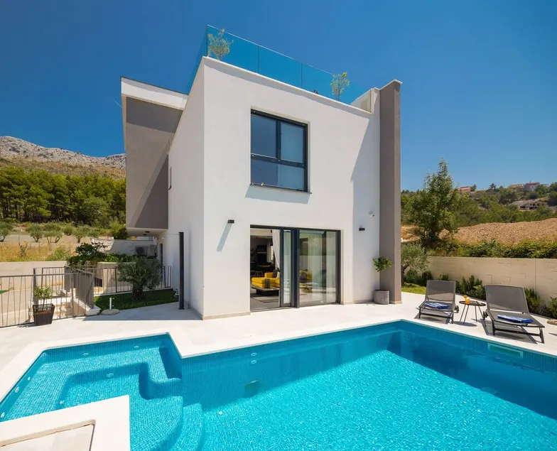 Mediterranean Retreat in Private Villa with pool, jacuzzi and sauna - Image 1