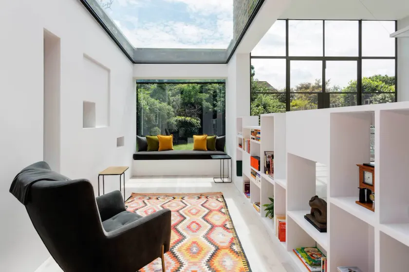 Veeve - Quartz House - Image 1