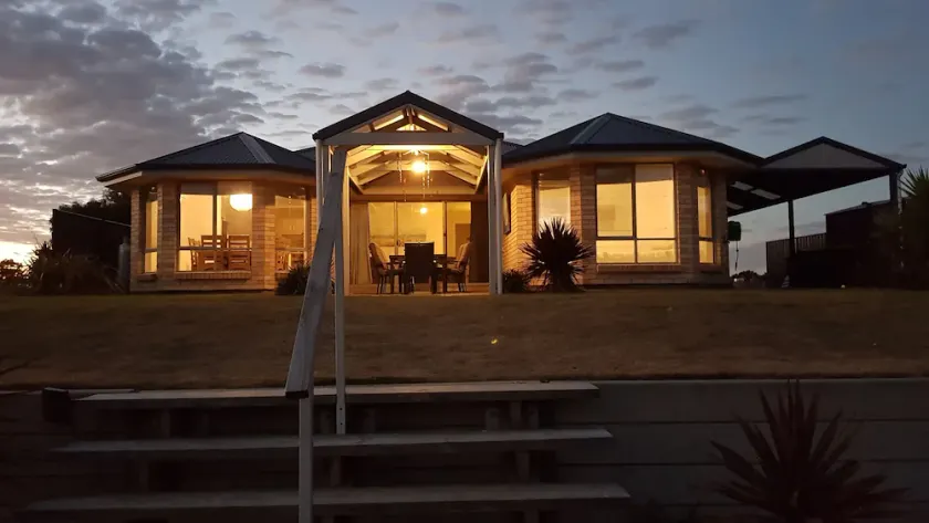 Wellington Marina Ferienhaus - Image 1