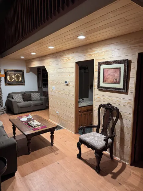 Private Cottage at Lake Cumberland Resort- a gated lakefront Community - Image 1