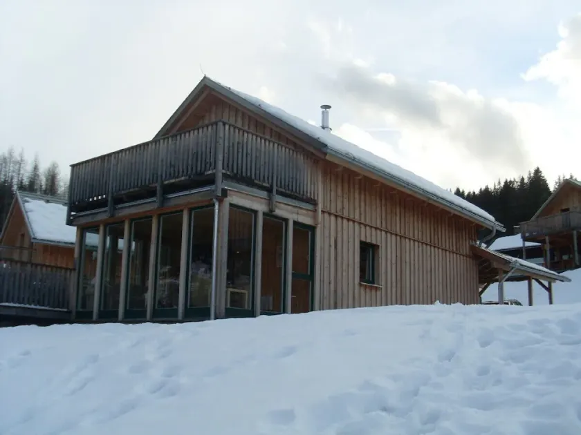 Familiehytte med GRATIS WIFI. Ideel til en afslappende sommer- eller skiferie - Image 1