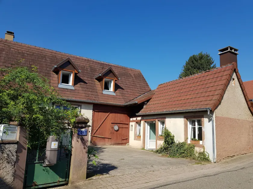 Detached outbuilding. - Image 1