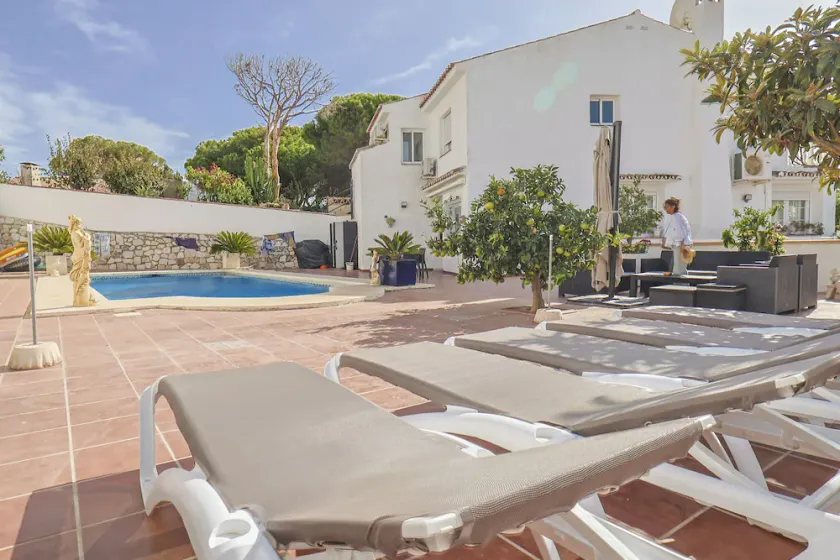 La Casa Blanca - Image 1