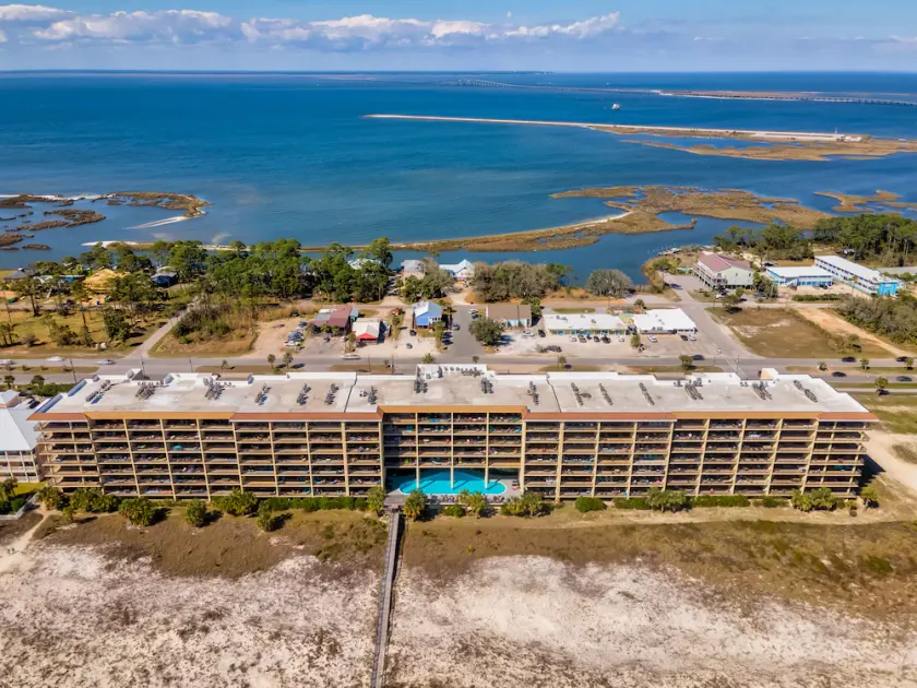 214 Holiday Isle - Image 1
