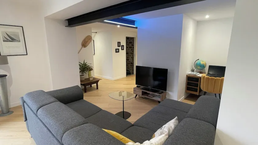 Appartement neuf de 80 m² avec jardin, calme, port, stades et commerces , à pied - Image 1