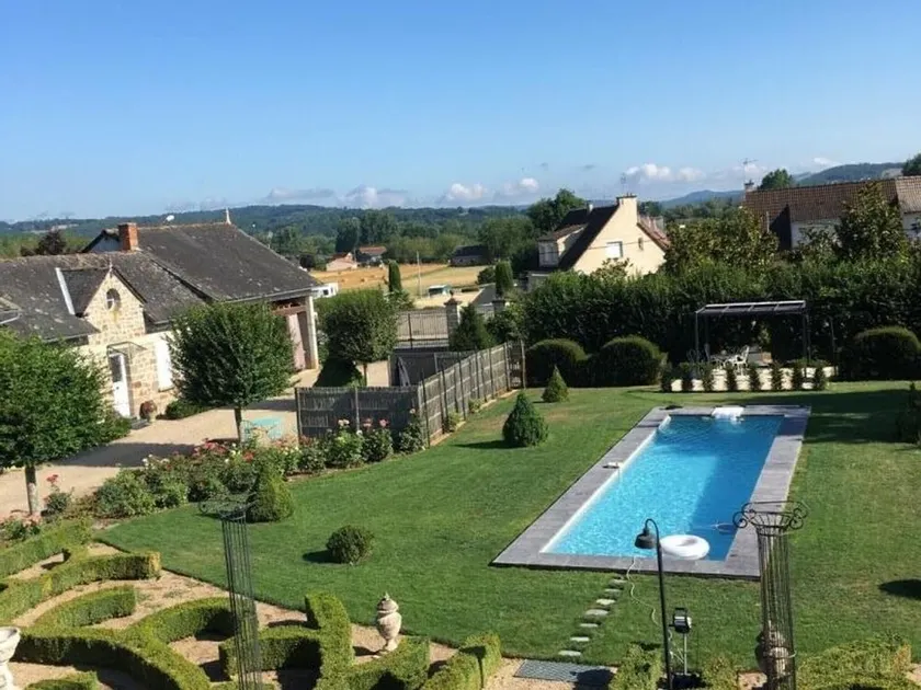 Charming 19th-century townhouse with garden in Dordogne - Image 1