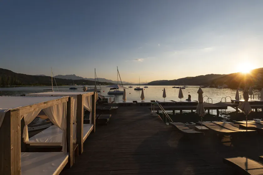 Appartement Direkt am Wörthersee mit Privatstrand und Reserviertem Parkplatz - Image 1