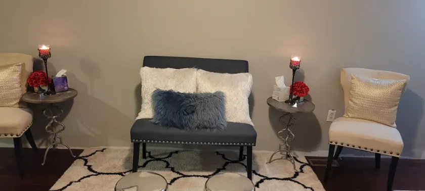 Cozy home. 15 minutes from the lake and 30 minutes from the beach! - Image 1