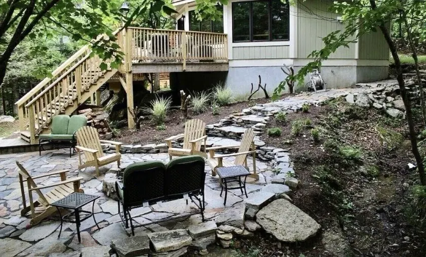 Creekside Beech House - Image 1