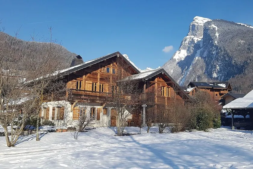 Beautiful chalet, private garden, hot-tub, 2 minutes' walk to Samoens centre - Image 1