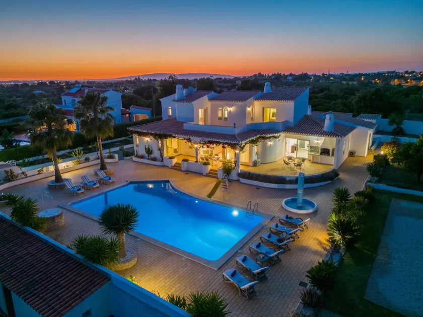 Villa Serena - com piscina aquecível e barbecue em Albufeira - Image 1