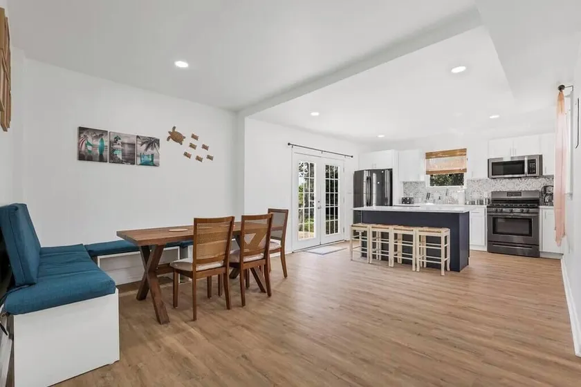 Beachfront 4BR - 30ft to Sand •Near Amusement Park - Image 1