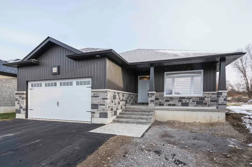 Vel’s Villa Vacation Home - Image 1