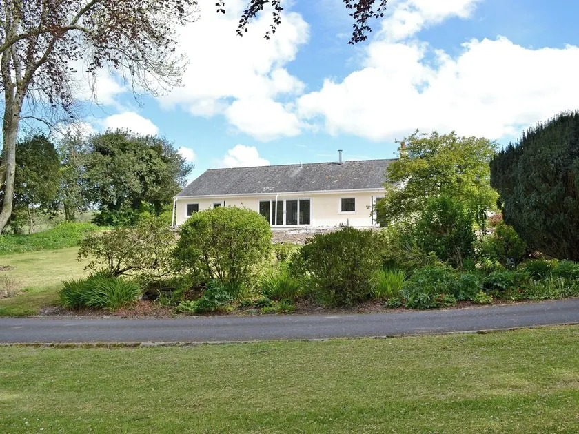 Lucy's At The Grange - Uk11519 - Image 1
