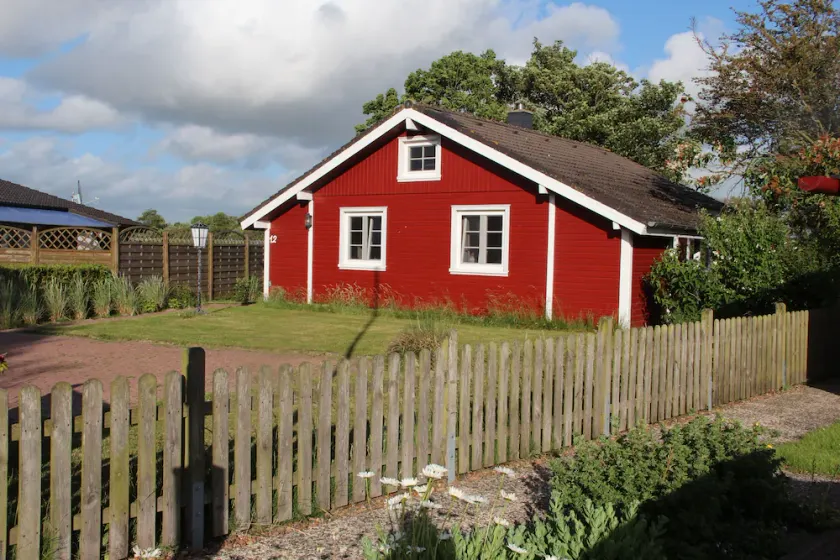 The Red House bag diget - Image 1