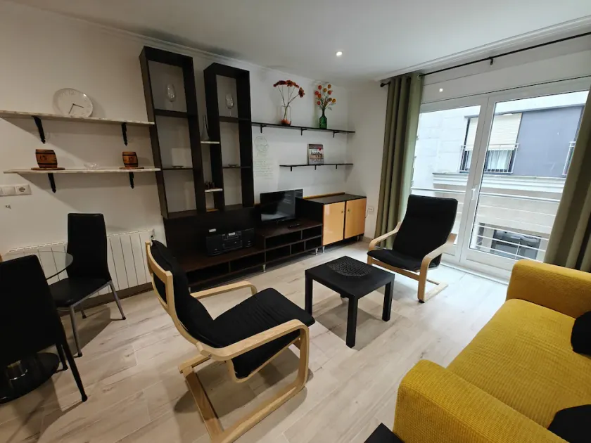 Holiday apartment in Ribeira ( Rías Baixas ). - Image 1