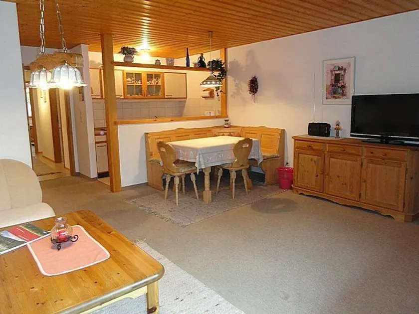 11A-3 - Alpine-style apartment for 4 people, balcony with mountain view - Holiday apartments in the - Image 1