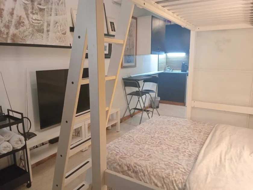 Mini house LOFT 25m2 in Barcelona - Image 1