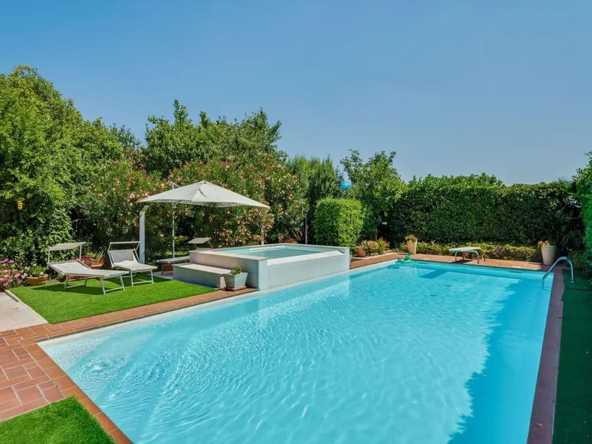 Villa in Castelbelforte nahe Gardasee - Image 1