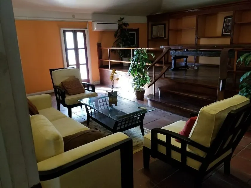 Spacious Apartment in Historic Landmark Building in Heart of Downtown St. Thomas - Image 1