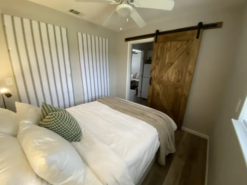 Cozy Guesthouse In The County...Convenient To Fort Hood & Lampasas Areas! - Image 1