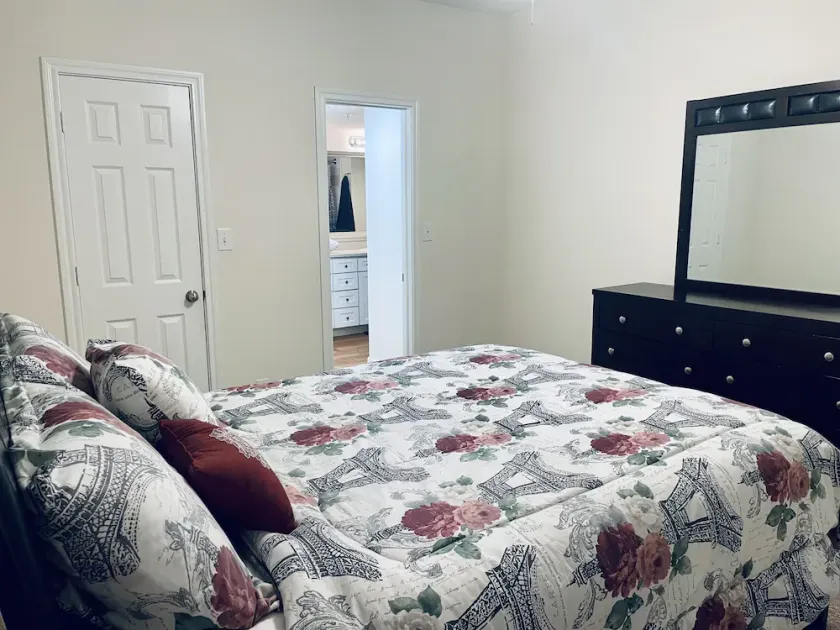 Cozy & Comfy - Image 1