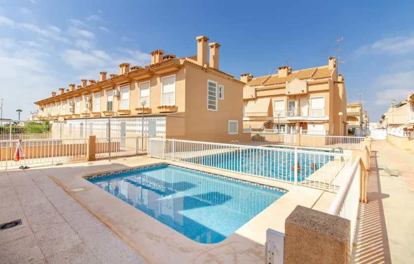 Strandhaus in Santa Pola - Image 1