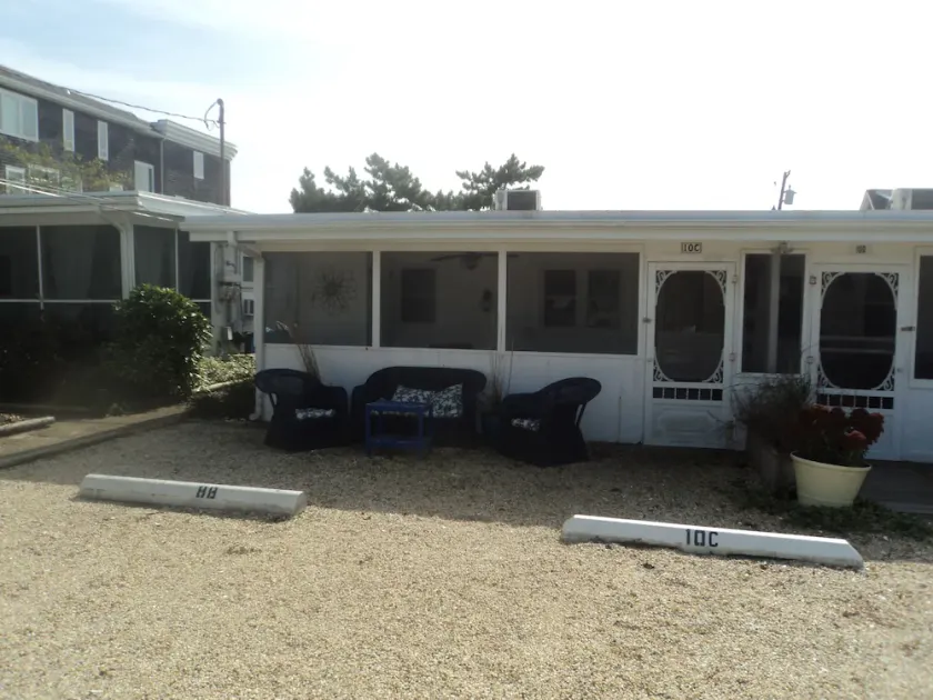 Vintage Dog-friendly Dewey Beach Cottage - 125 steps to the beach!  - Image 1