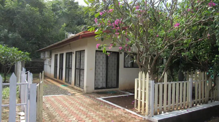 Your home away from home midst of peaceful nature for families, couples with pet - Image 1