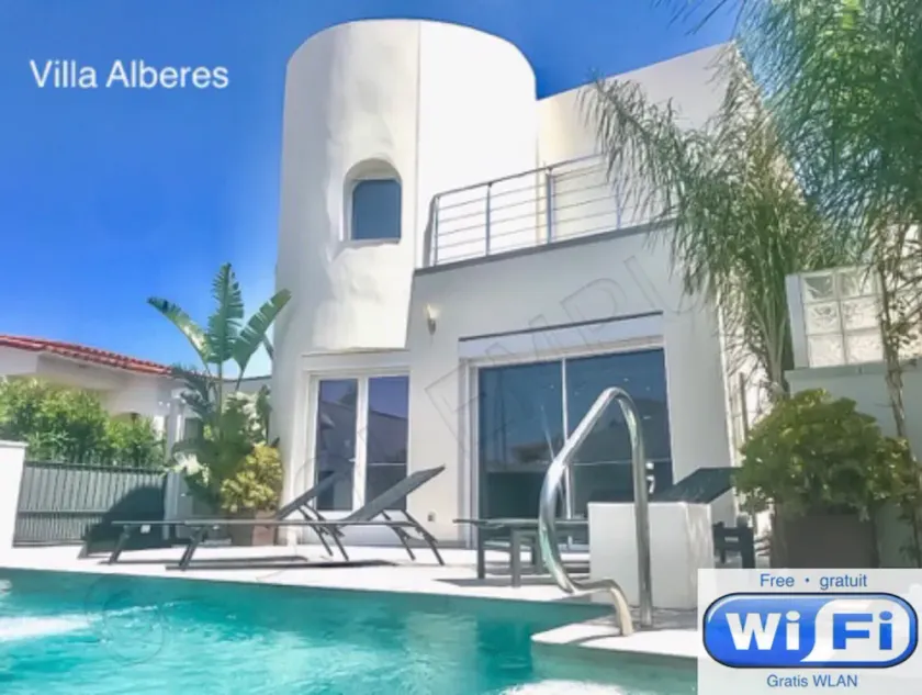 Holiday home for 10-12 persons, with heated private pool, A/C, wifi, sat. TV - Image 1