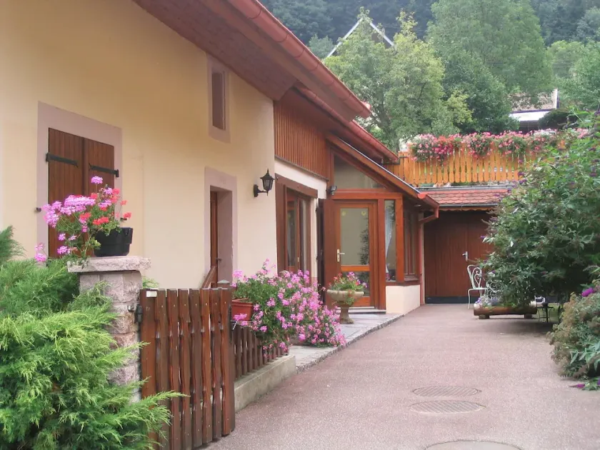 Gîte dans ancienne ferme, 5 personnes, parc naturel des Ballons des Vosges - Image 1