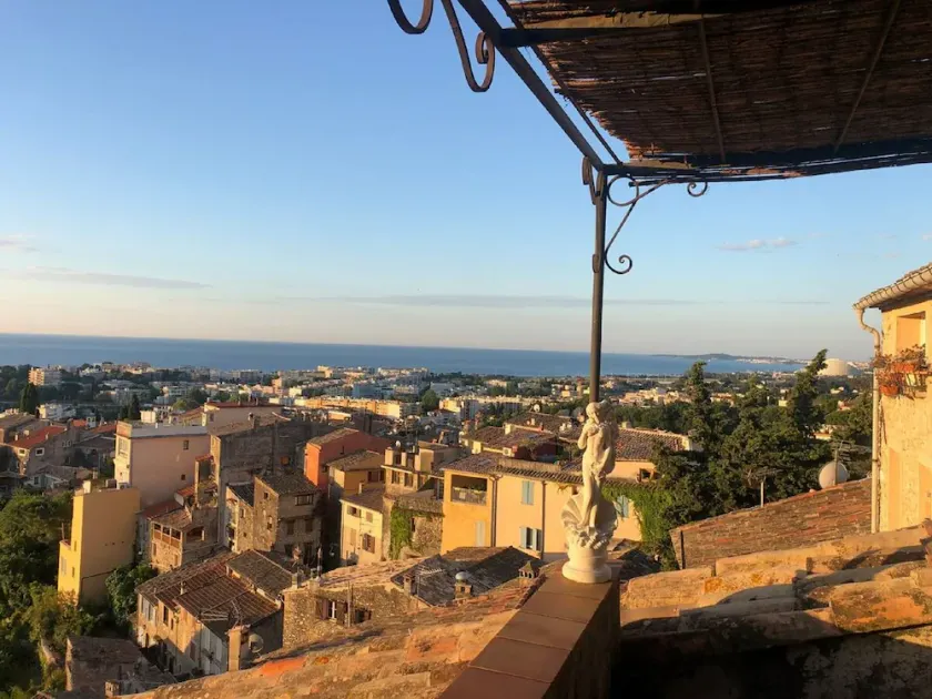 VILLA MONTEBELLO - TERRASSE ET VUE MER - Image 1