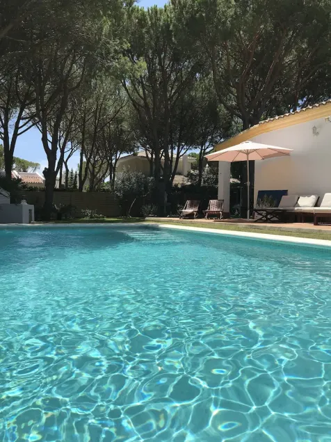 Villa mit Pool in Roche Urbanisation 350 m vom Strand entfernt - Image 1