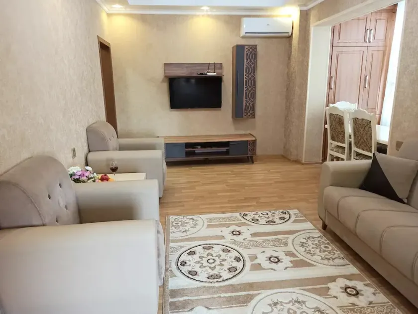 Удобная квартира возле метро - Image 1