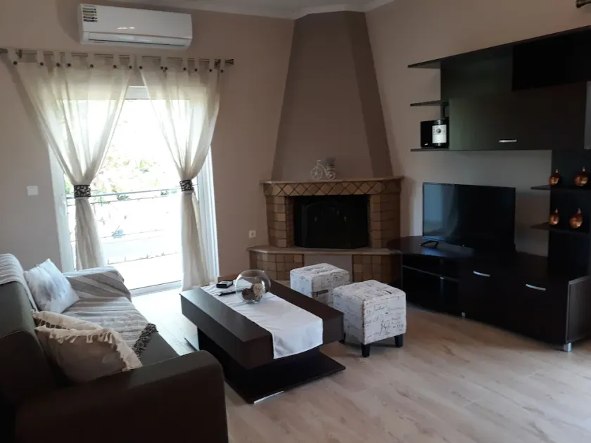 VILLA DE LUXE ENTIER AVEC PISCINE PRIVÉE- 10 PERSONNES PRS !! - Image 1