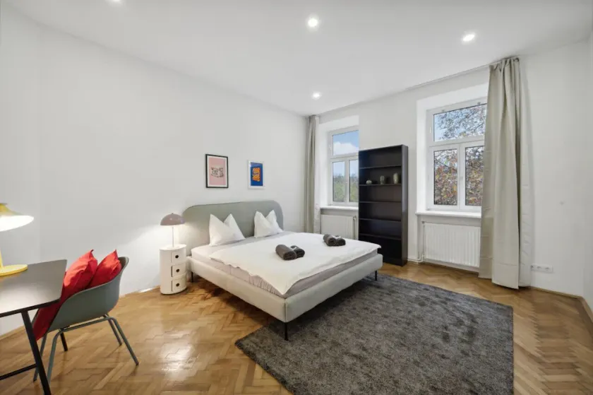 Big spacious central apartment in Vienna - Image 1