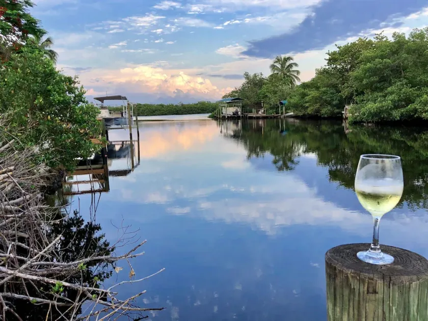 Stunning Nature! Waterfront! Prime Fishing! Bring Boat. Free Bikes, SUP, Kayak. - Image 1