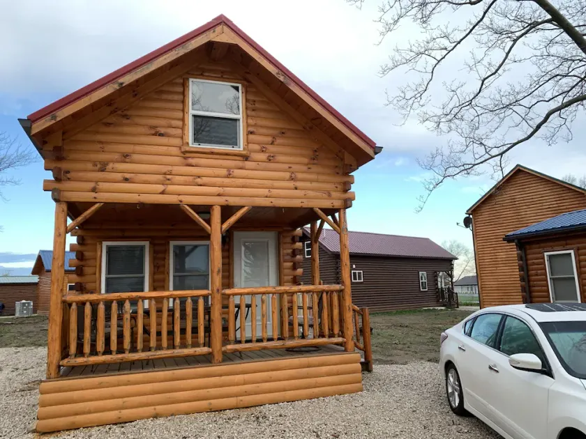 Lakeside Lodge In Between Geneva-on-the-Lake and the Historic Ashtabula Harbor - Image 1